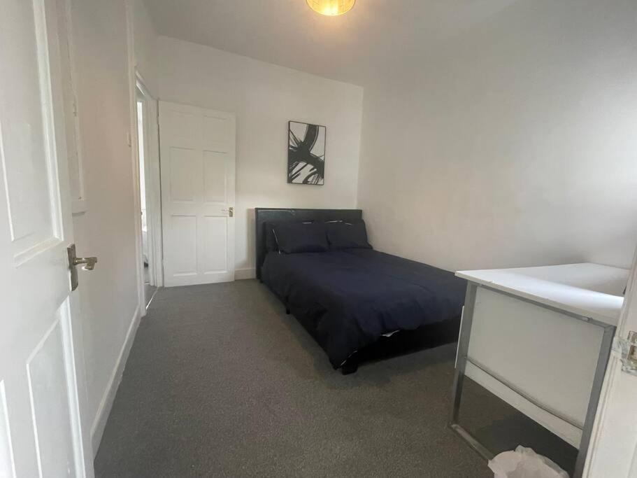 3 Bedroom House In Dartford Exterior foto